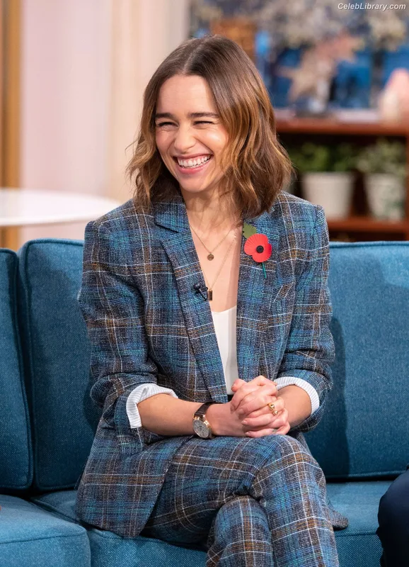 Emilia Clarke photo 20 of 1283