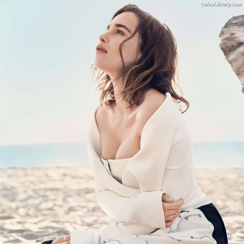 Emilia Clarke photo 15 of 1283