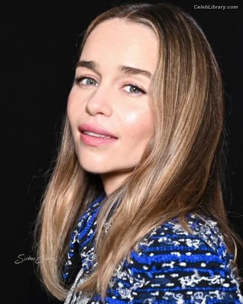 Emilia Clarke photo 17 of 1283