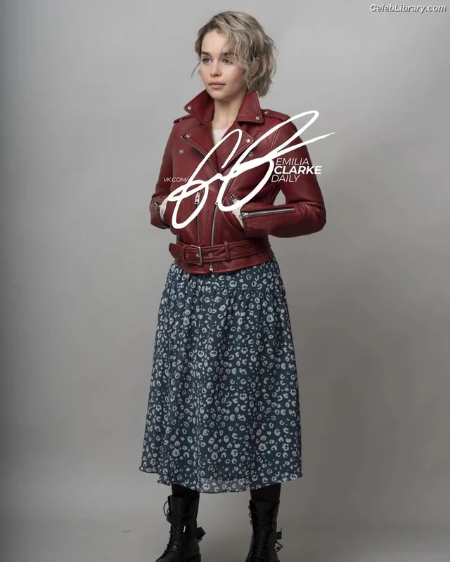 Emilia Clarke photo 1 of 1283
