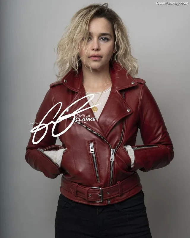 Emilia Clarke photo 2 of 1283
