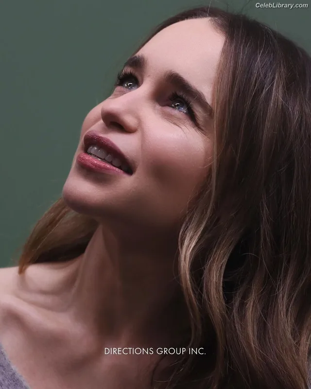 Emilia Clarke photo 15 of 1283