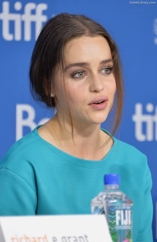 Emilia Clarke photo 18 of 1283