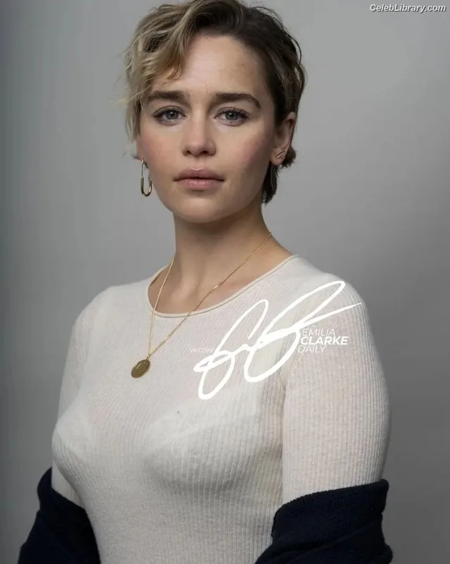 Emilia Clarke photo 9 of 1283