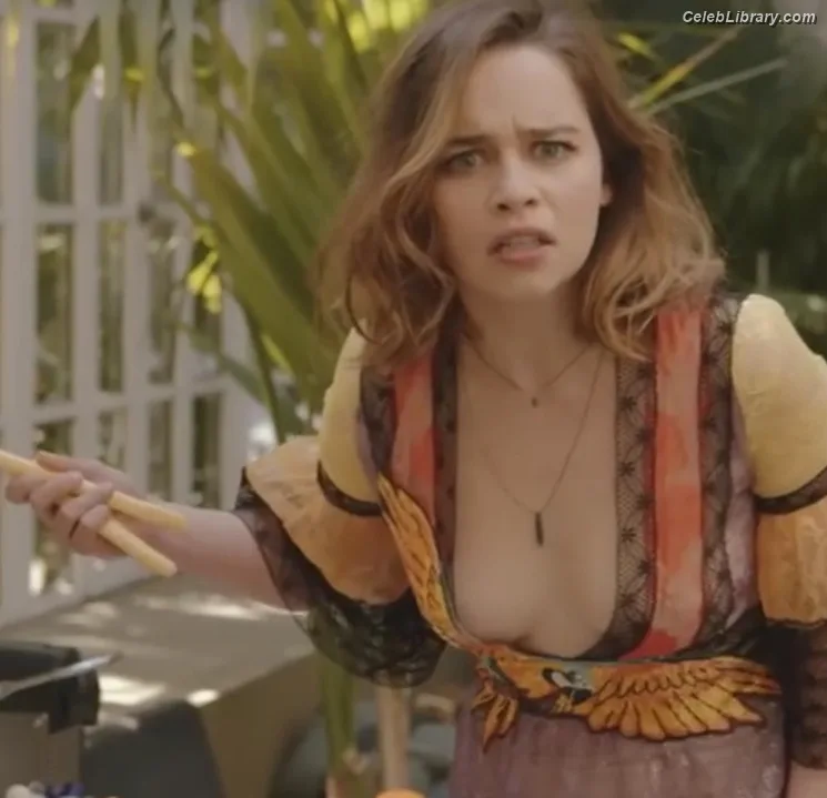 Emilia Clarke photo 23 of 1283