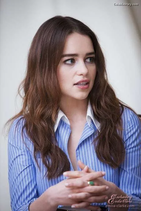 Emilia Clarke photo 20 of 1283