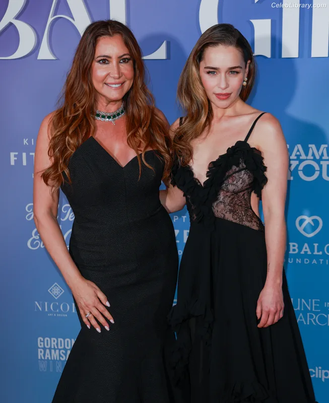 Emilia Clarke photo 13 of 1283