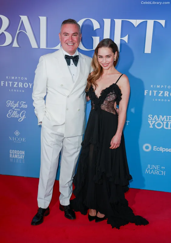Emilia Clarke photo 21 of 1283