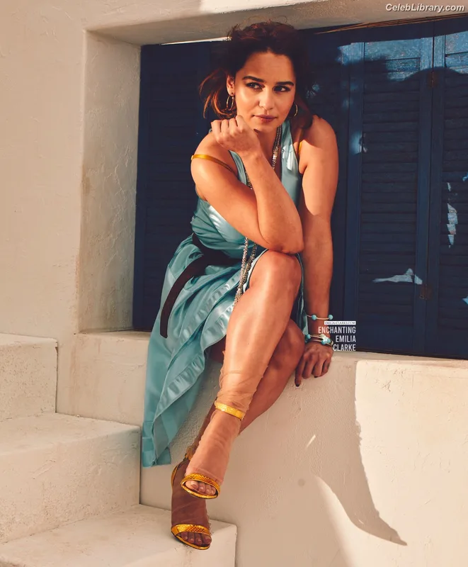 Emilia Clarke photo 13 of 1283