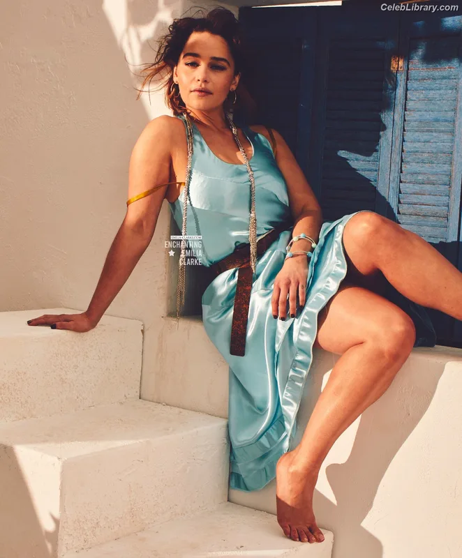 Emilia Clarke photo 14 of 1283