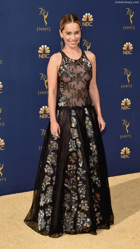Emilia Clarke photo 12 of 1283