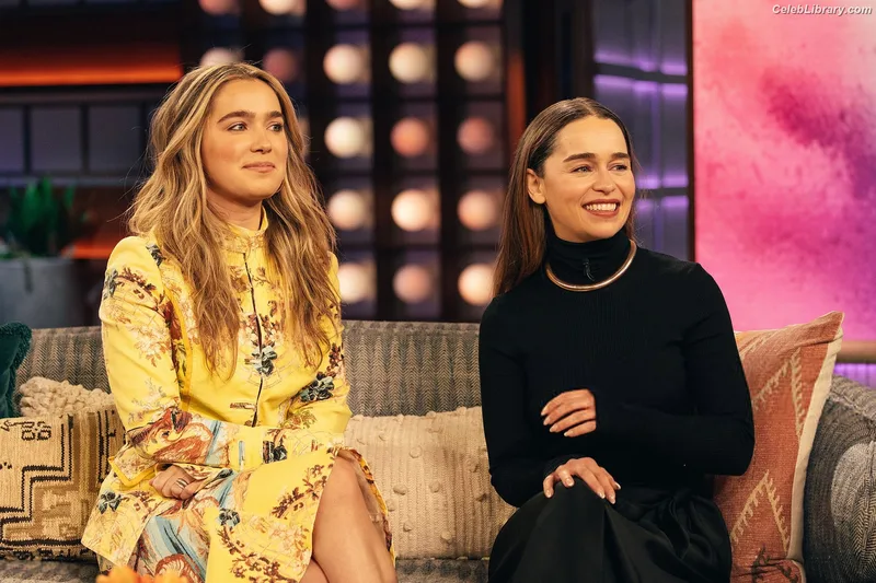 Emilia Clarke photo 9 of 1283