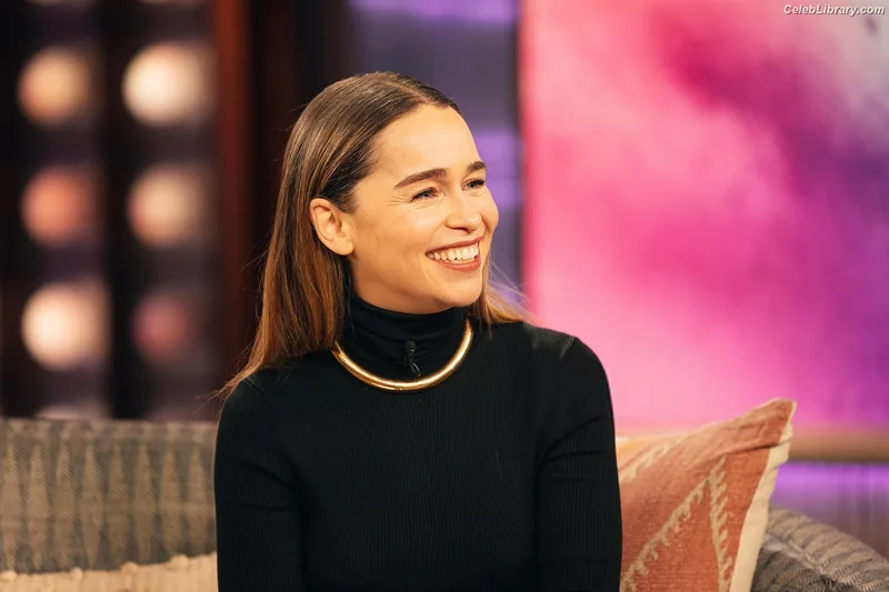Emilia Clarke photo 13 of 1283