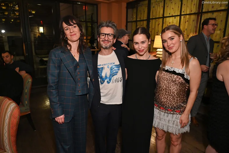 Emilia Clarke photo 15 of 1283
