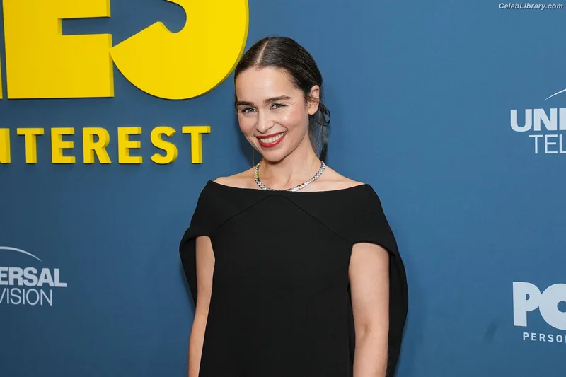 Emilia Clarke photo 16 of 1283