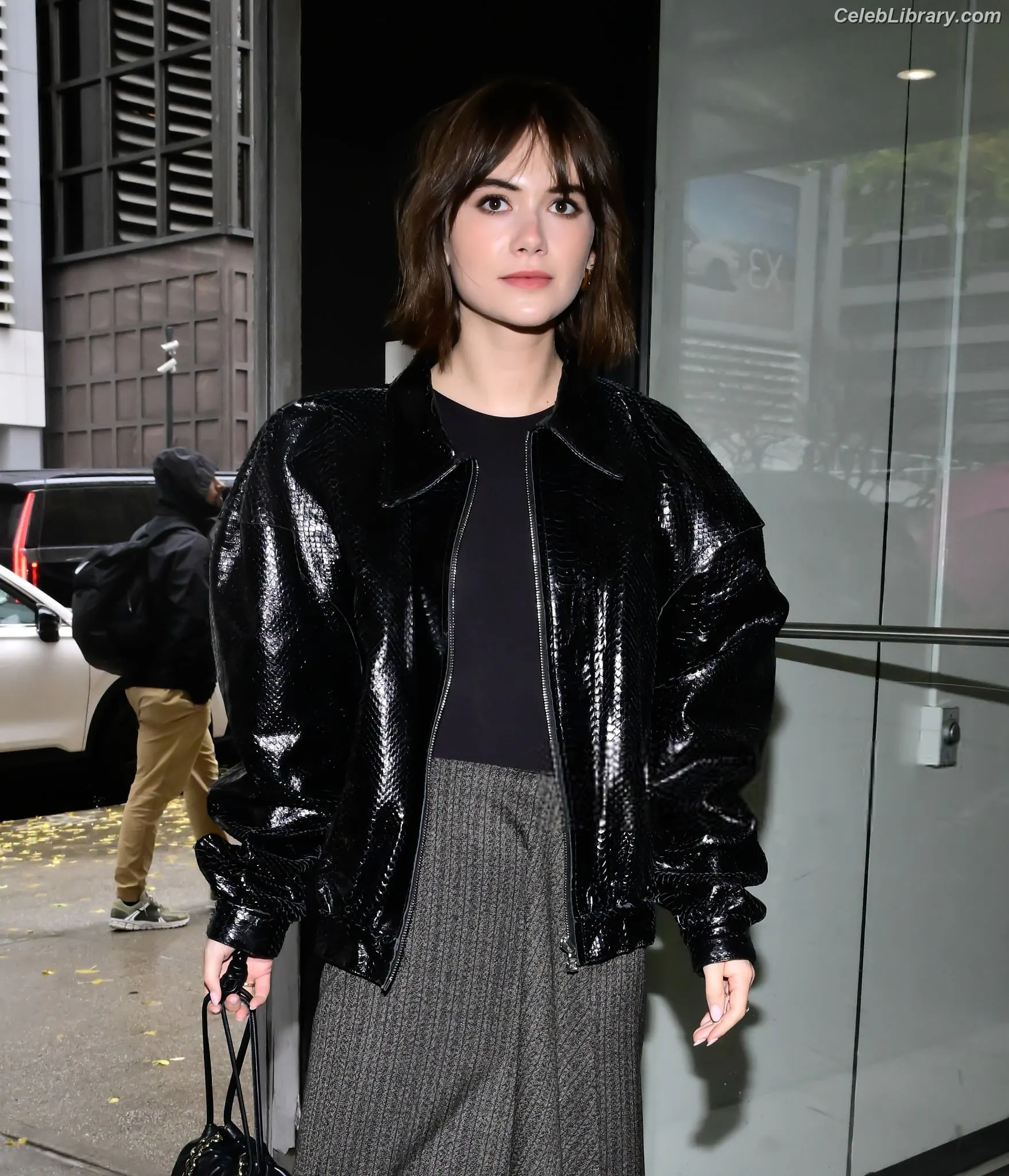 Emilia Jones photo 8 of 404