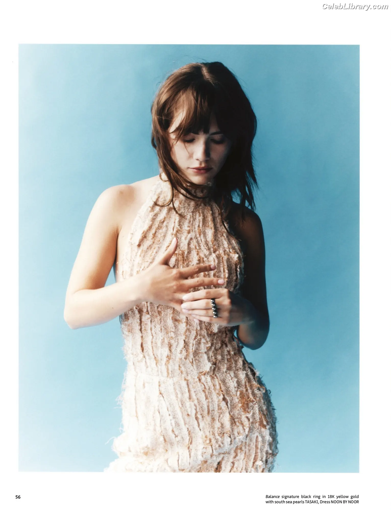 Emilia Jones photo 2 of 404