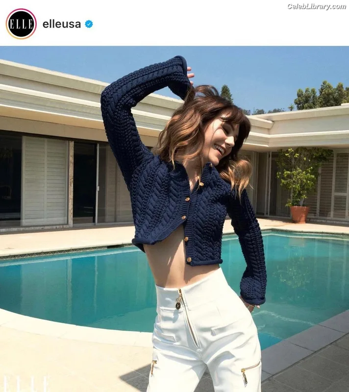 Emilia Jones photo 7 of 405