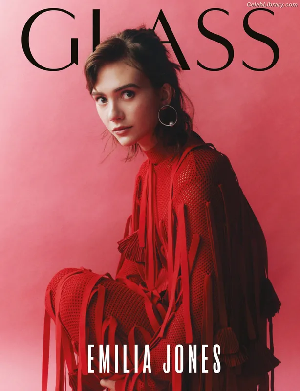 Emilia Jones photo 15 of 405