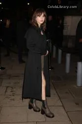 Emilia Jones photo 3 of 405