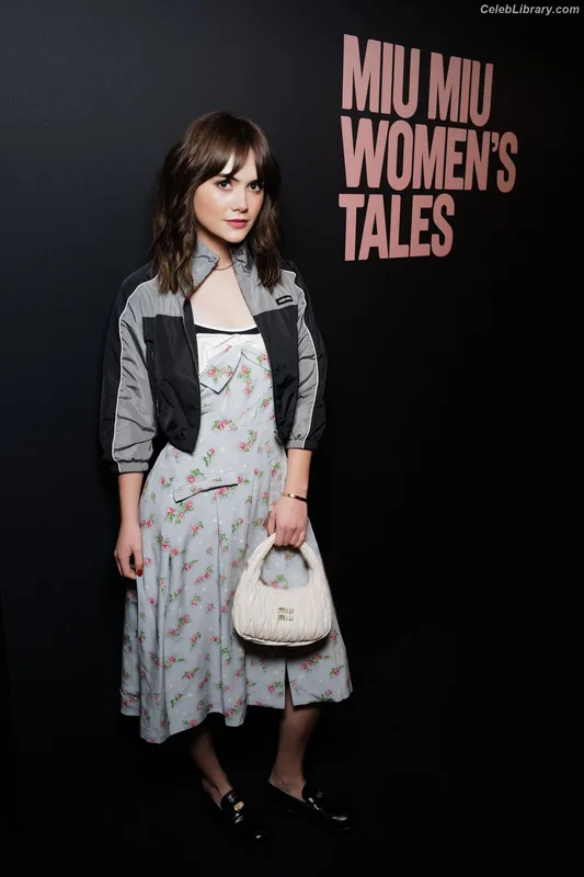 Emilia Jones photo 24 of 405