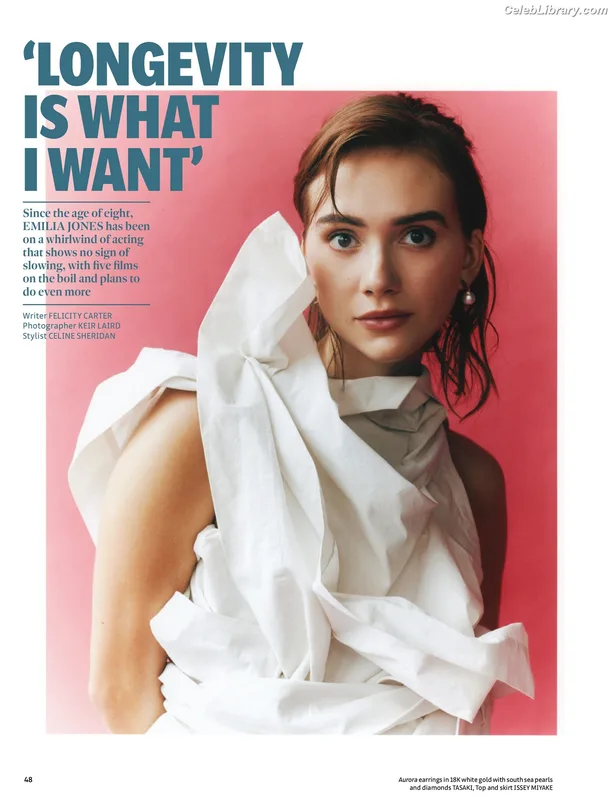 Emilia Jones photo 18 of 405