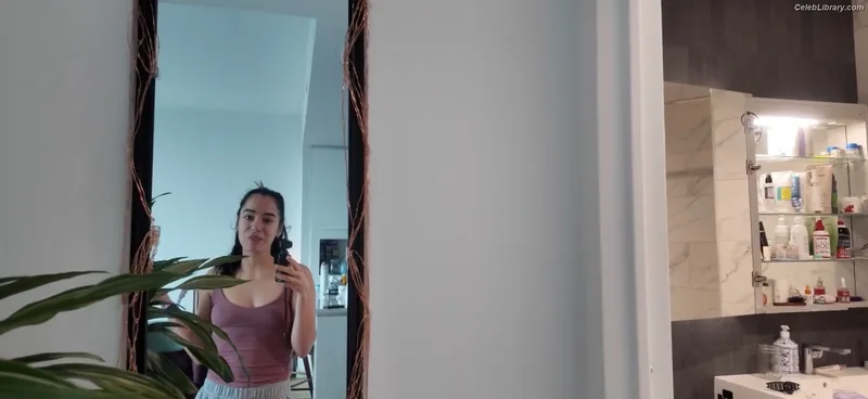Emilia Suárez photo 2 of 149
