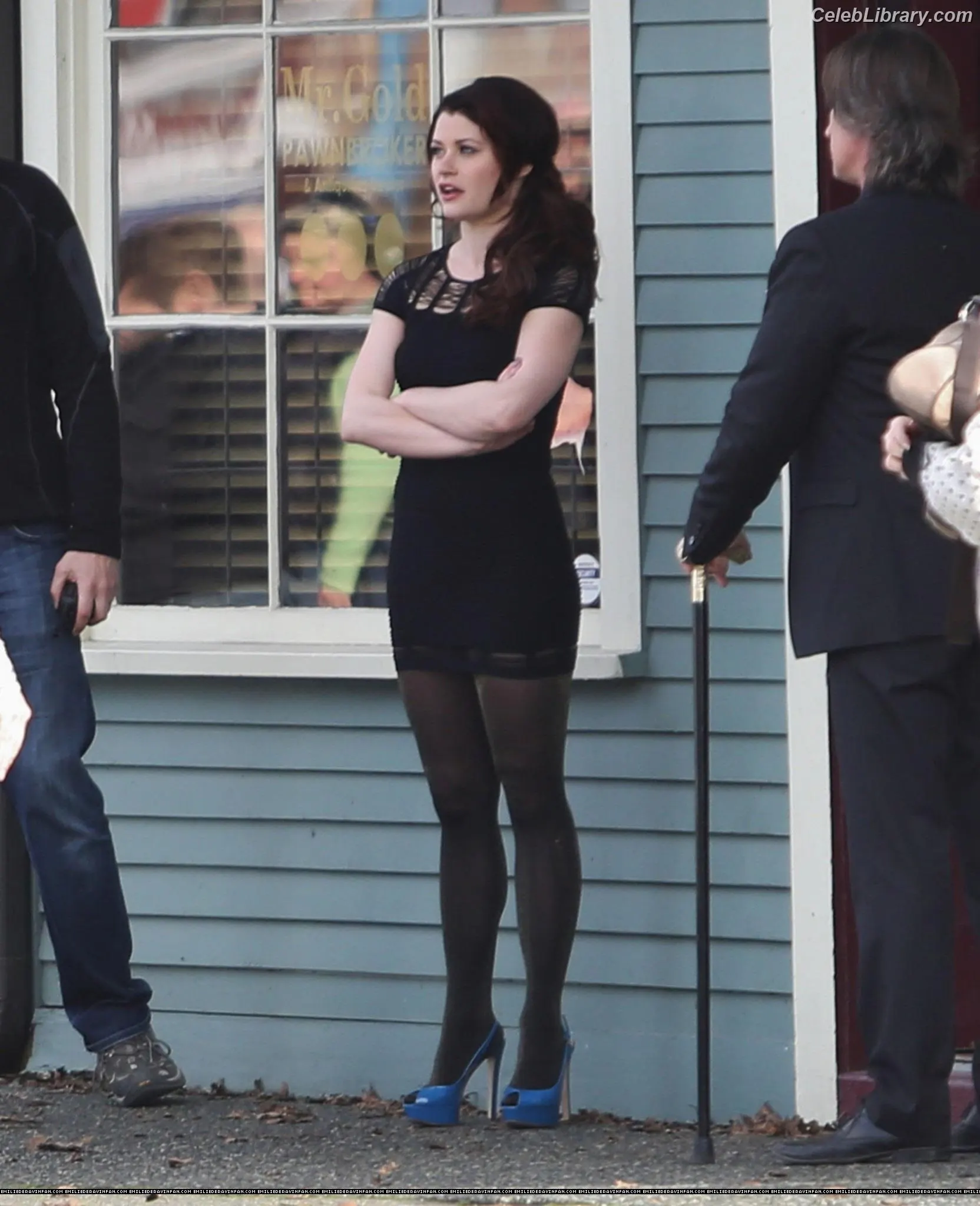 Emilie de Ravin photo 1 of 36