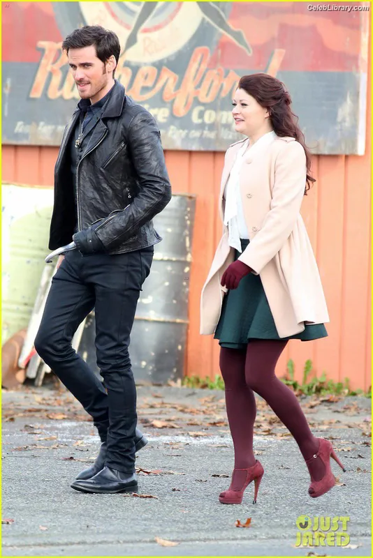 Emilie de Ravin photo 2 of 34