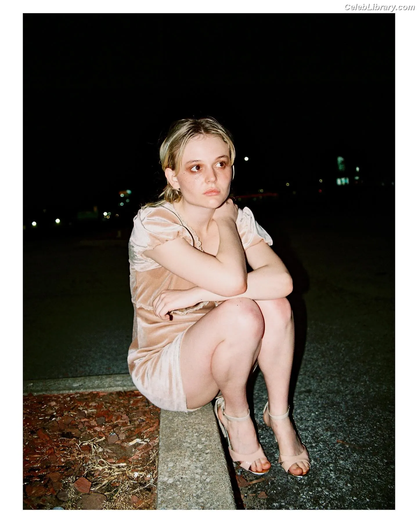 Emily Alyn Lind photo 16 of 324
