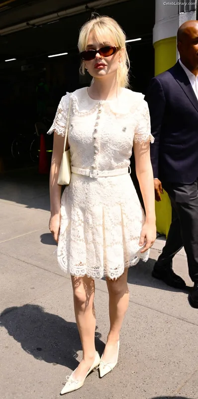 Emily Alyn Lind photo 21 of 325