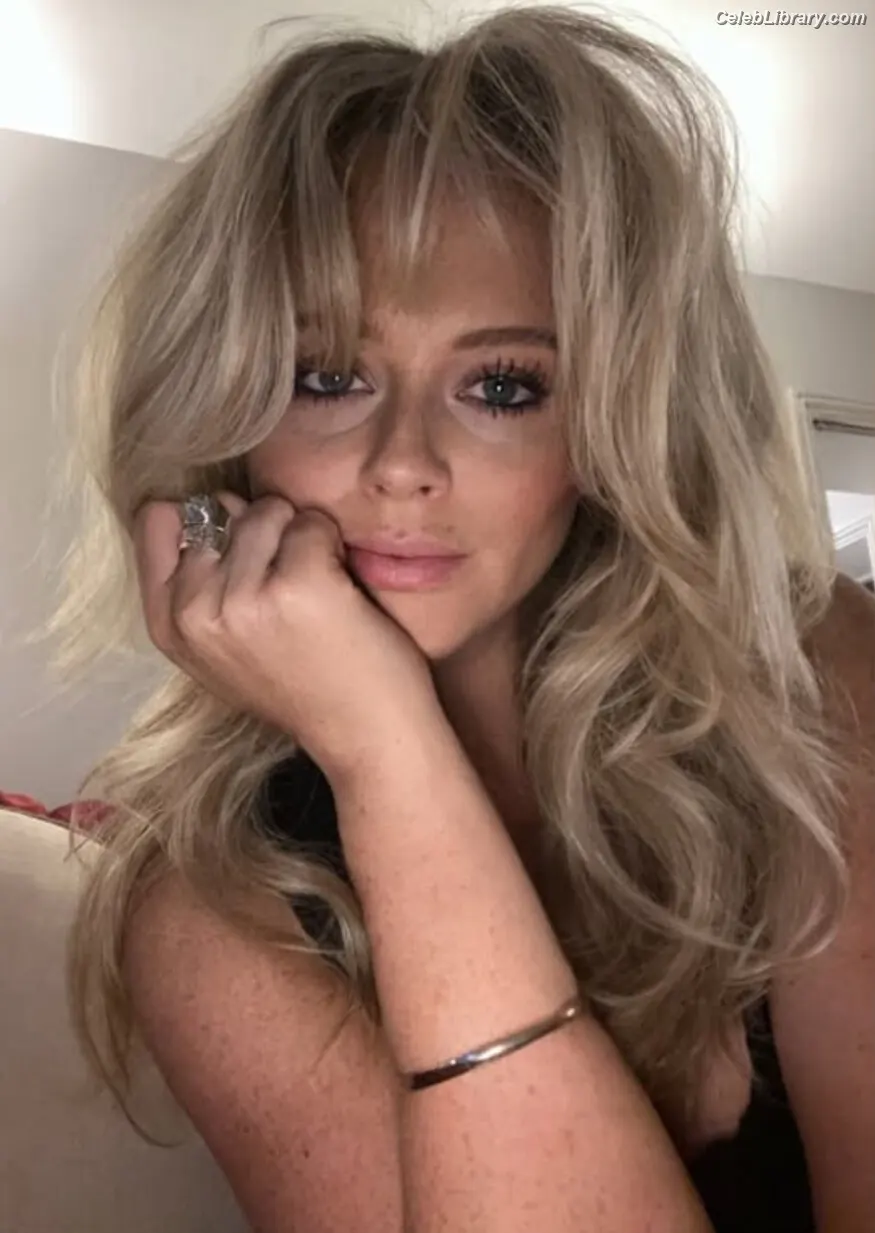 Emily Atack photo 23 of 578
