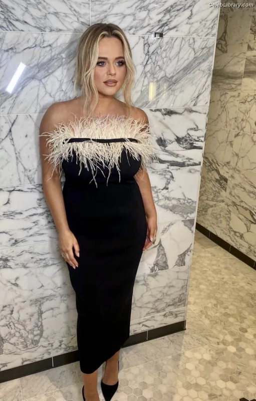 Emily Atack photo 4 of 578