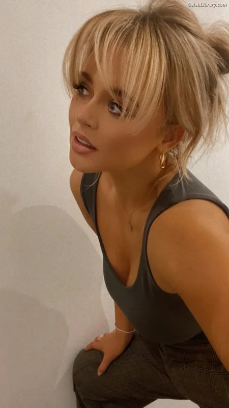 Emily Atack photo 18 of 578