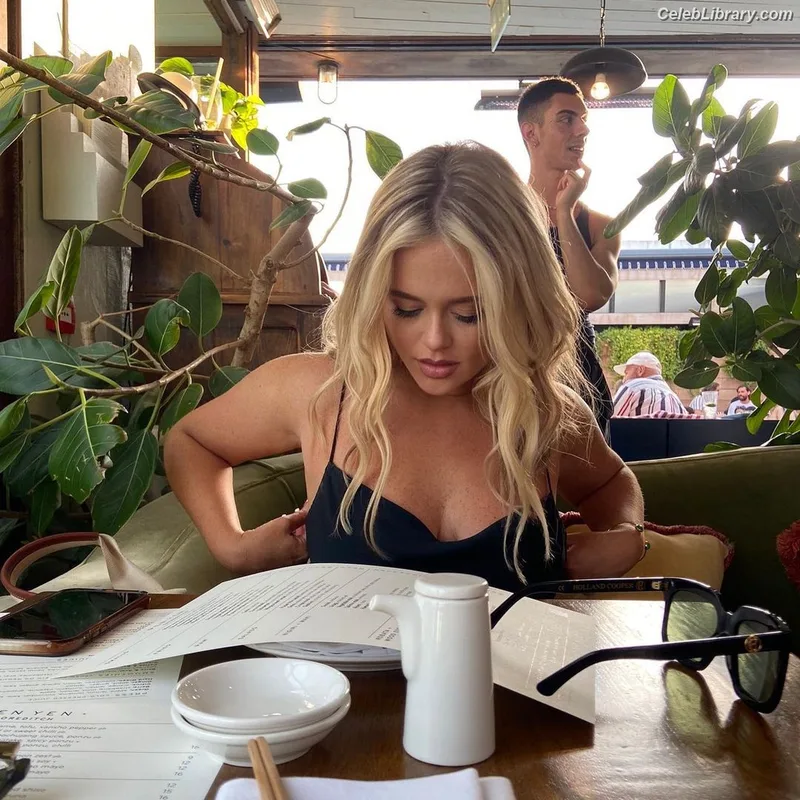 Emily Atack photo 12 of 578