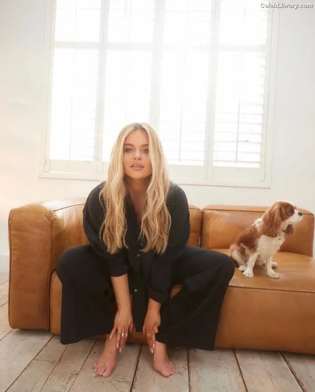 Emily Atack photo 11 of 578