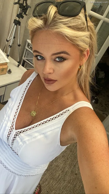 Emily Atack photo 14 of 578
