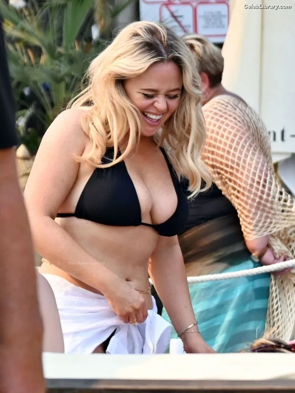 Emily Atack photo 22 of 578