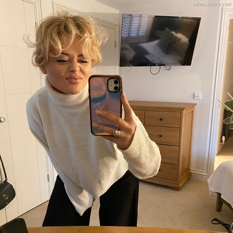 Emily Atack photo 24 of 578