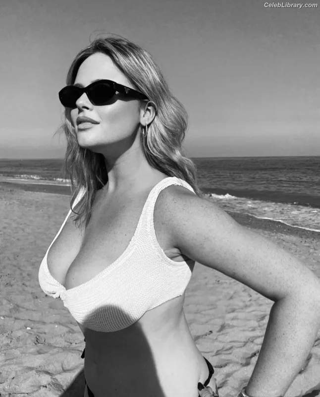 Emily Atack photo 6 of 578