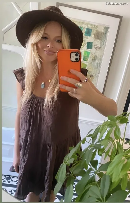 Emily Atack photo 19 of 578