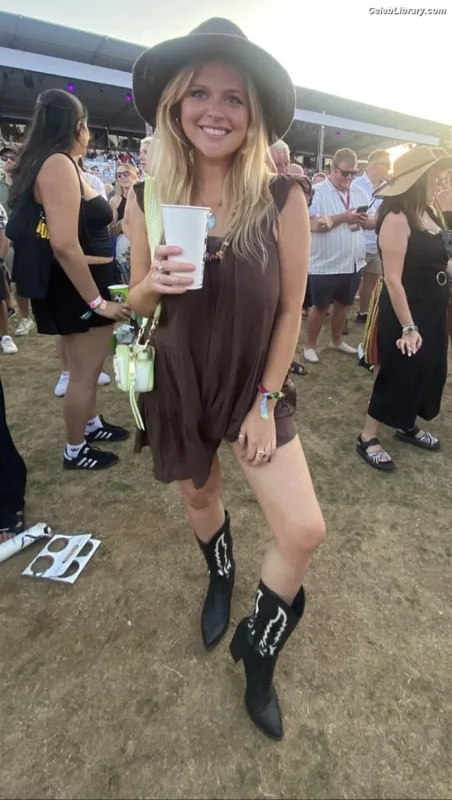 Emily Atack photo 20 of 578