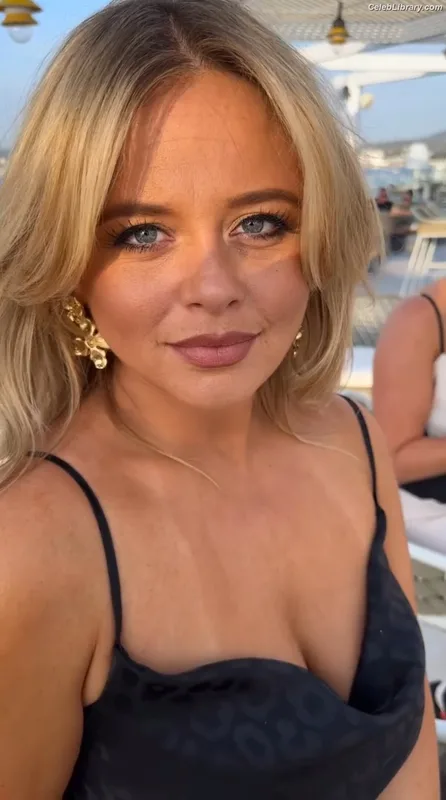 Emily Atack photo 7 of 578