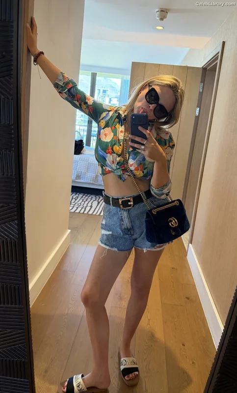 Emily Atack photo 1 of 578