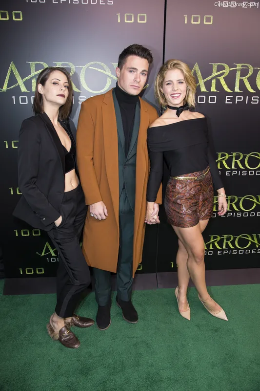 Emily Bett Rickards photo 15 of 80