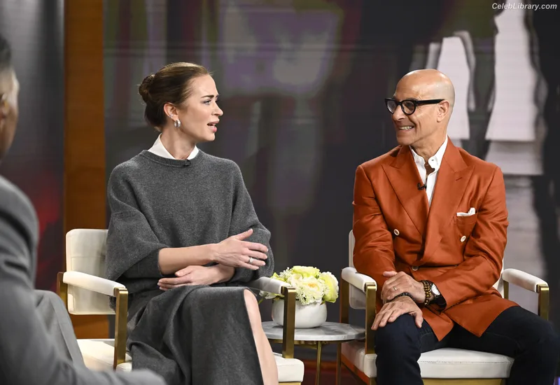 Emily Blunt photo 15 of 322
