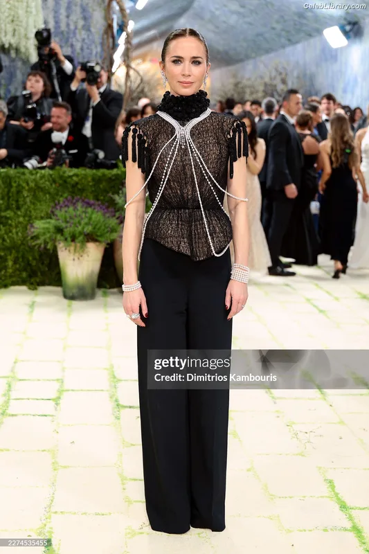 Emily Blunt photo 14 of 322