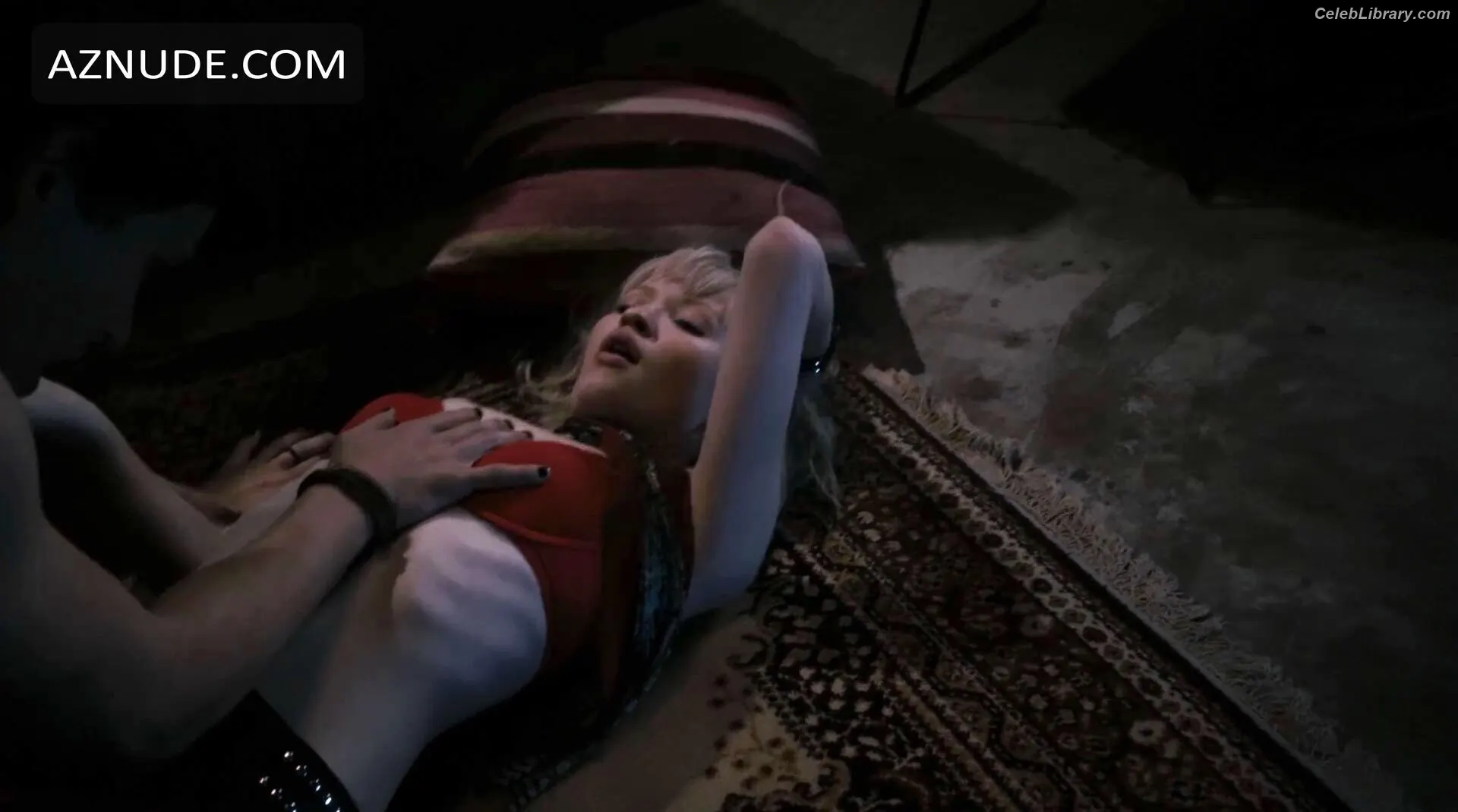 Emily Browning photo 23 of 102
