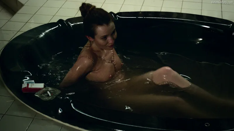 Emily Browning photo 12 of 103