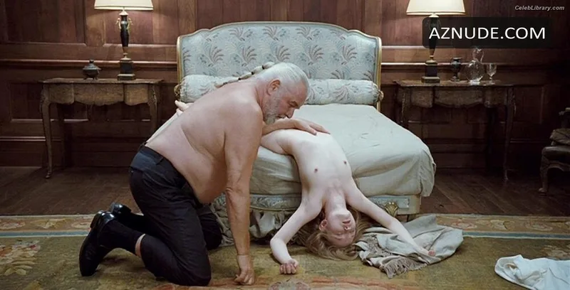 Emily Browning photo 3 of 103